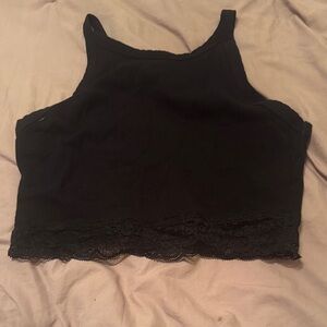 Junior’s Colsie Black Lace Cropped Tank
